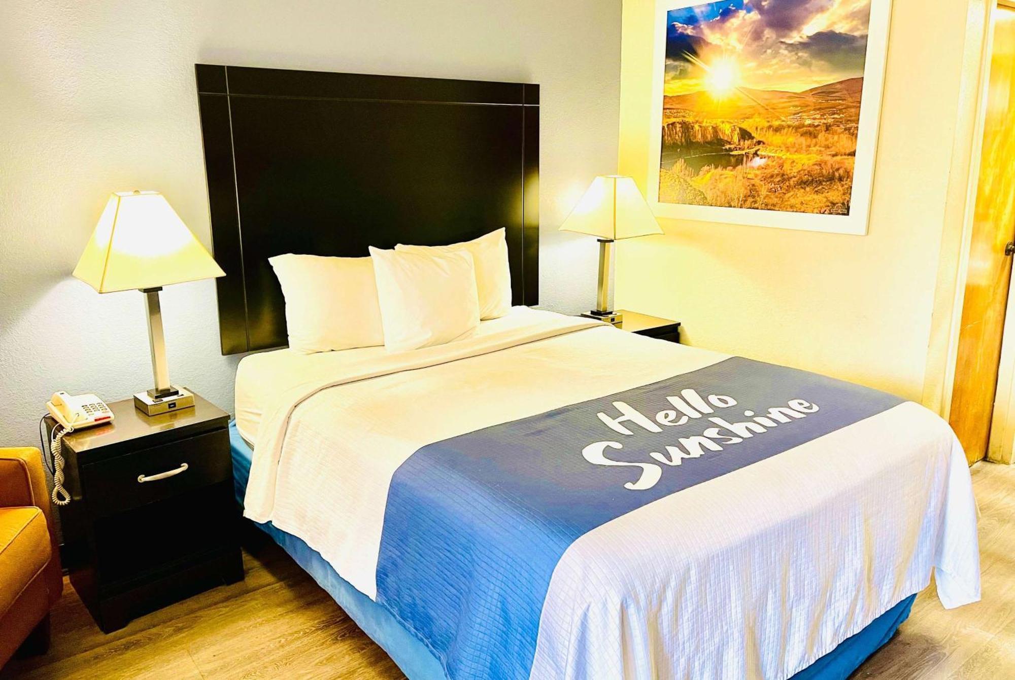 Days Inn By Wyndham Easley West Of Greenville/Clemson Area Esterno foto