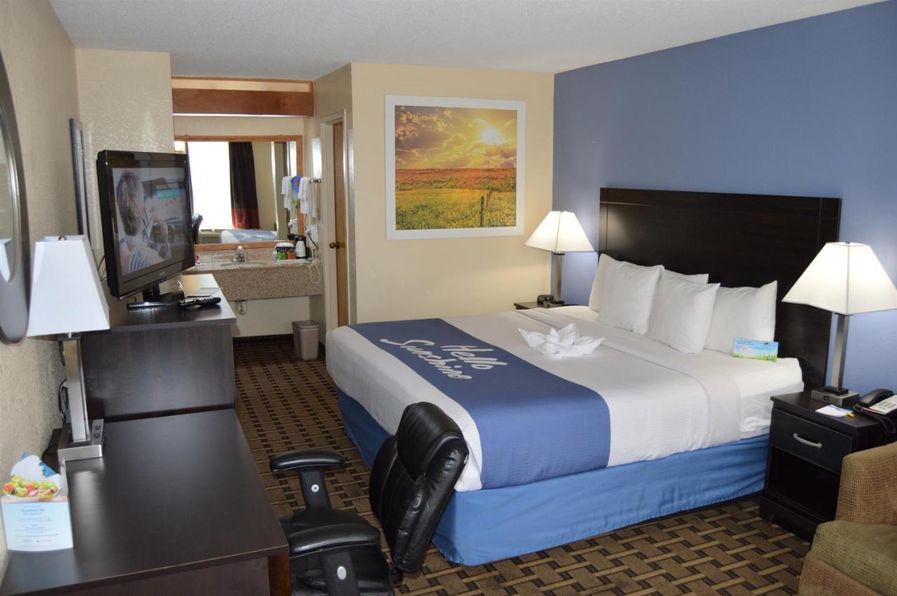Days Inn By Wyndham Easley West Of Greenville/Clemson Area Esterno foto